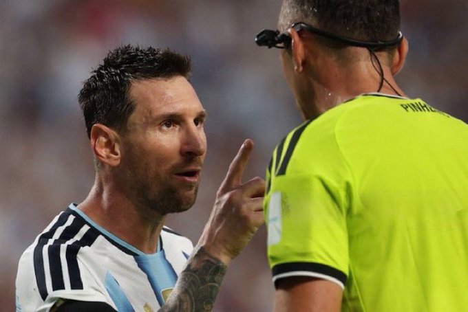 Lance polêmico de arbitragem — Argentina x Suíça, Copa 2026