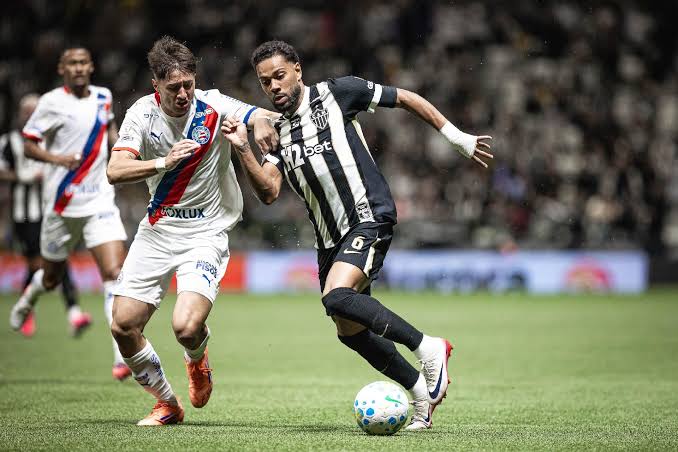 Entre a Reconstrução e a Solidez: Atlético-MG e Bahia Empatam na Arena MRV