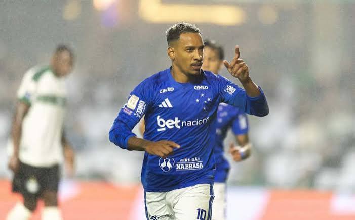 Corinthians e Athletico-PR Ficam no 0 a 0 em Itaquera, e Cruzeiro Vence o Coritiba para Encostar no G5: A Rodada 21 do Brasileirão 2026