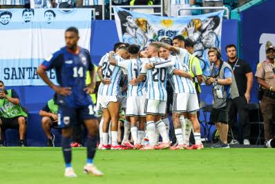 Argentina x Cabo Verde — lance da partida