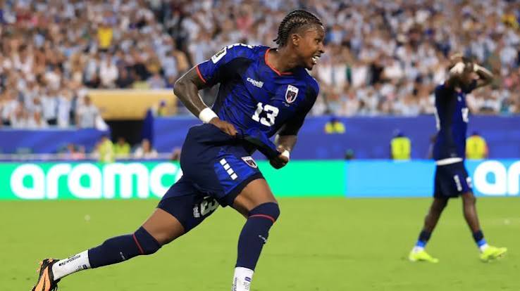 Argentina x Cabo Verde — Vozinha em ação