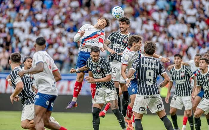 Lance do jogo Bahia x Corinthians pelo Brasileirão 2026 na Arena Fonte Nova